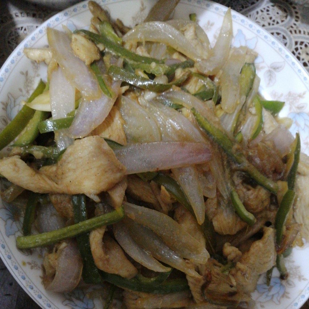 巨好吃的青椒炒鸡胸肉丝，超下饭