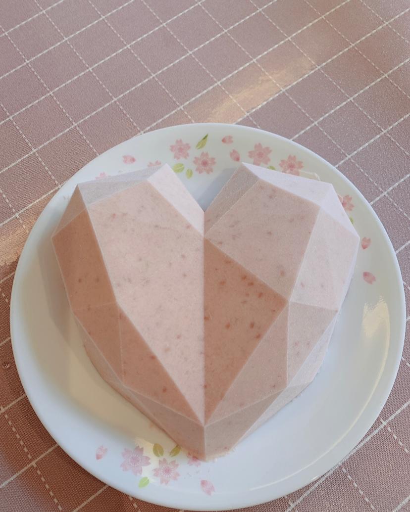 3D钻石树莓慕斯蛋糕