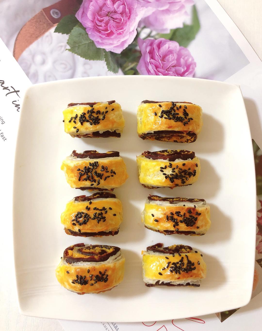 咸蛋黄豆沙酥的做法