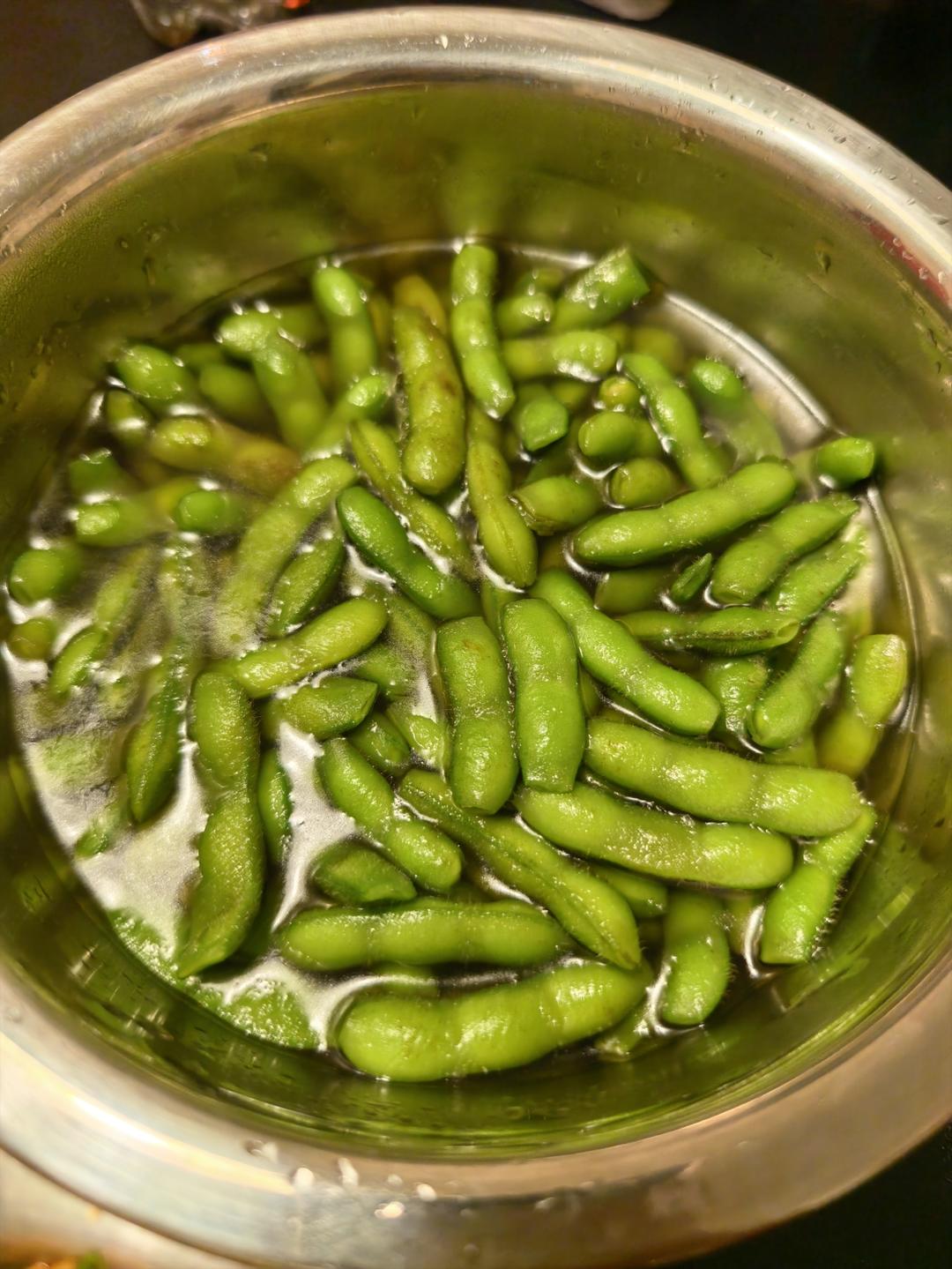 冰镇香糟毛豆