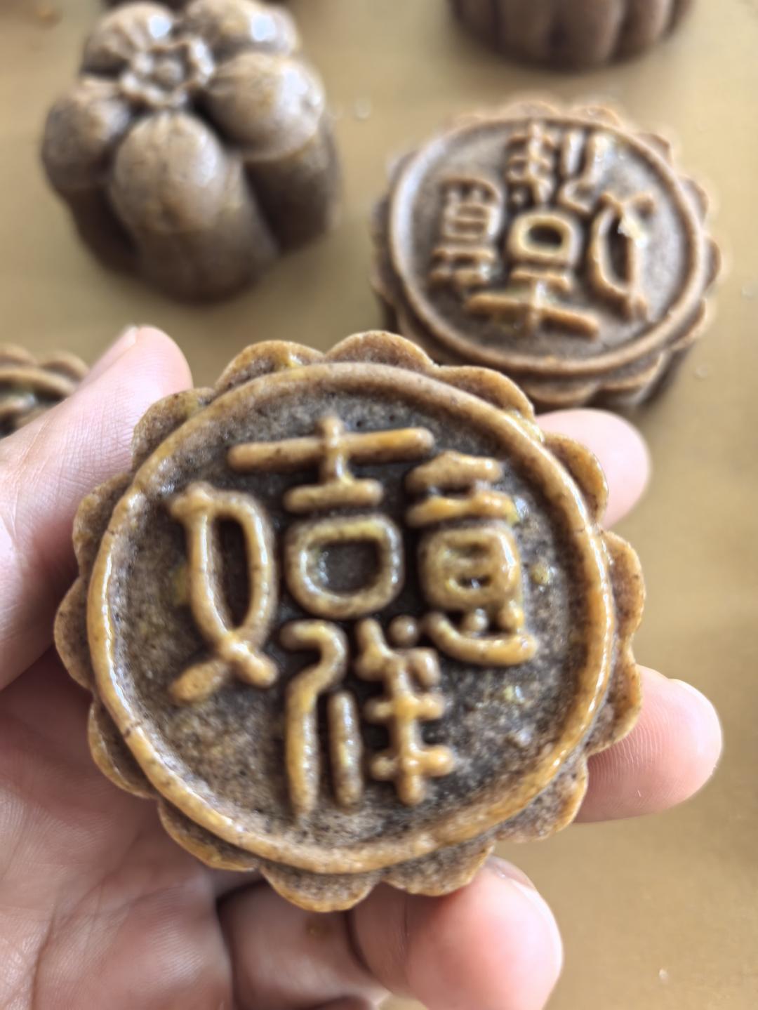 原创首发——广式生椰拿铁软心月饼