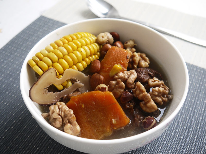 核桃海底椰南北杏煲鸡