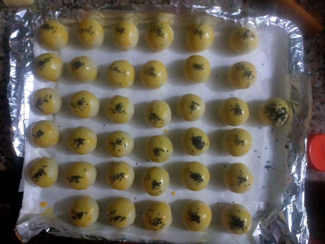 超简单 免揉 酥掉渣的蛋黄酥(超详细附全程视频)不破酥『万能酥皮』