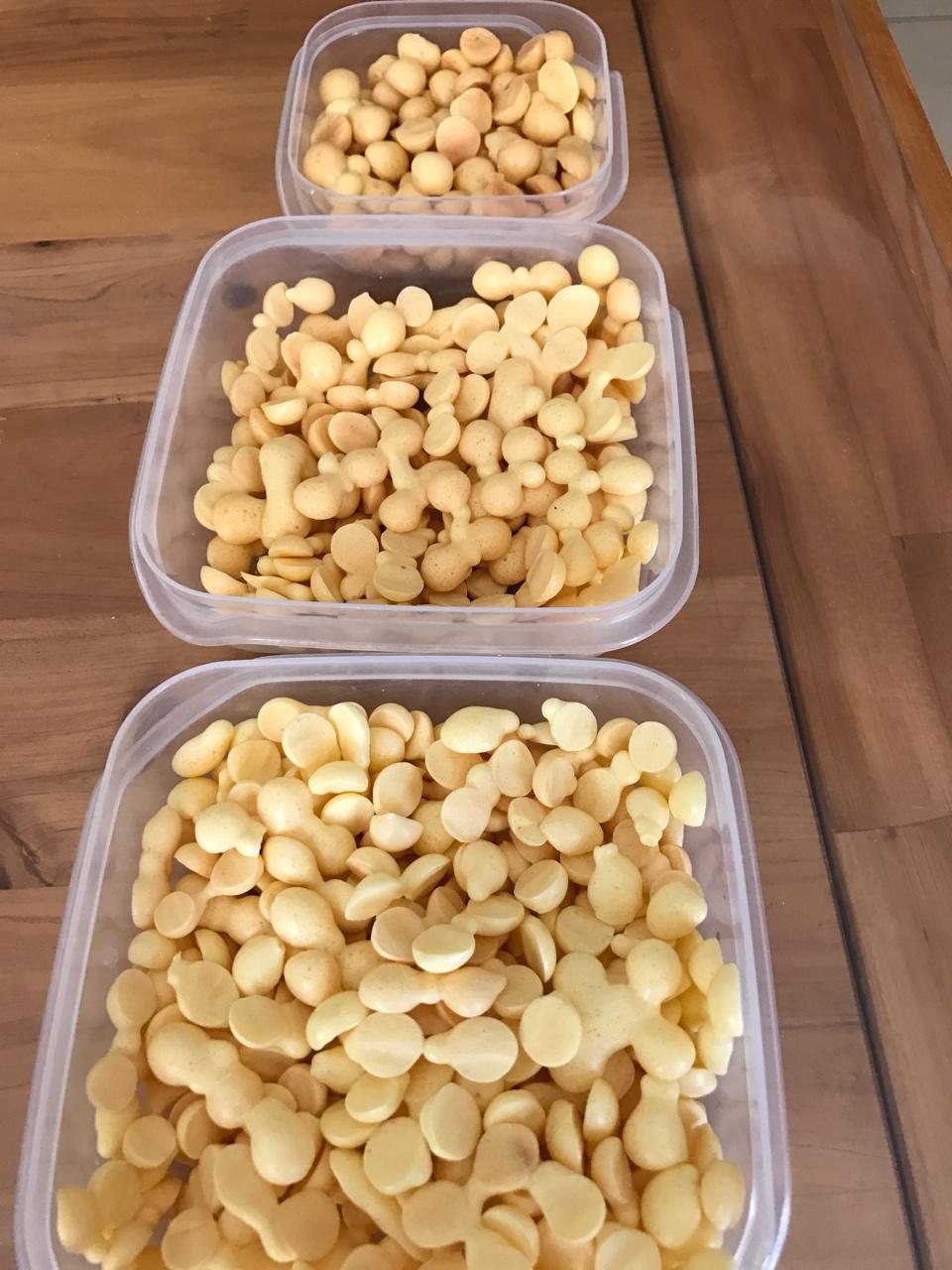 入口即化的无添加蛋黄溶豆