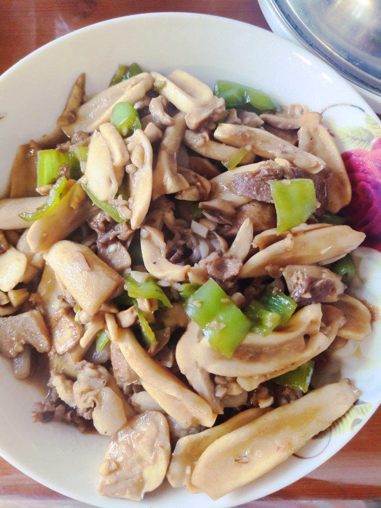 赤松茸炒肉