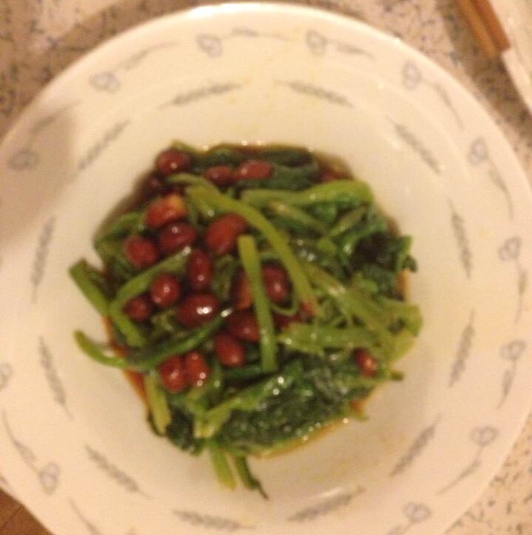果仁菠菜