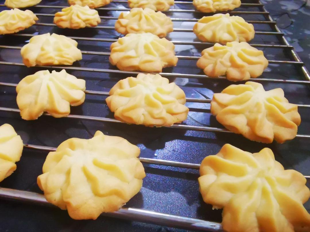 酥到掉渣的零失败黄油曲奇，新手可以一次成功！