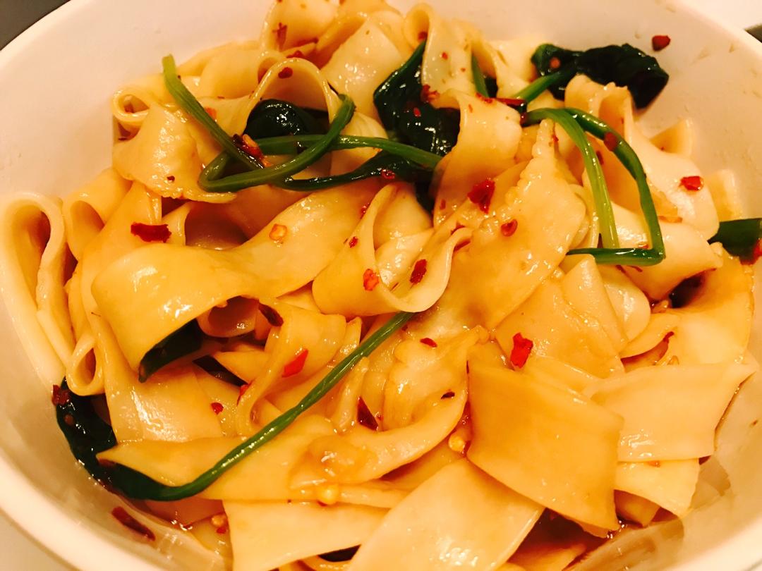 白鹿原上的快手油泼辣子面