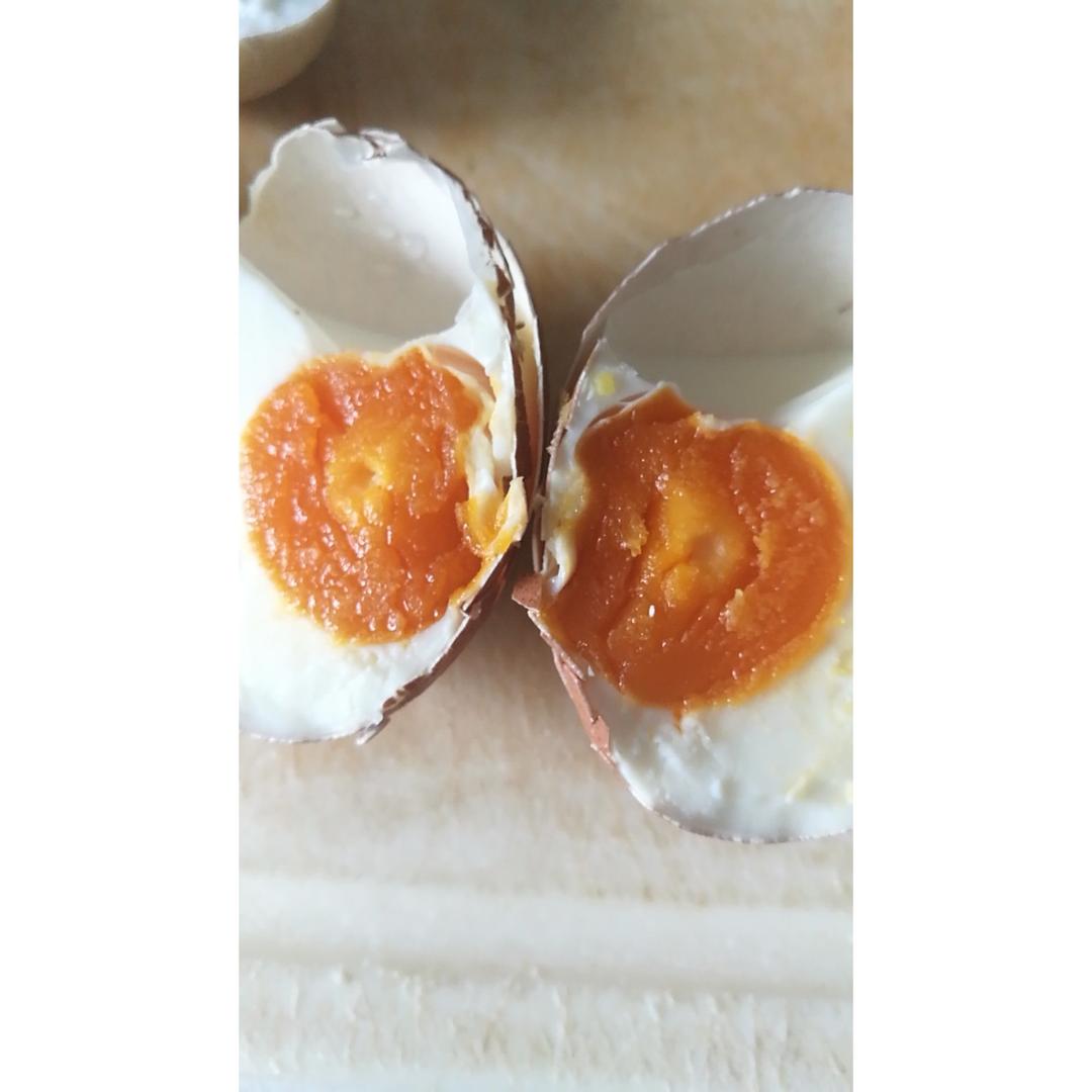 自制流油的咸鸭蛋