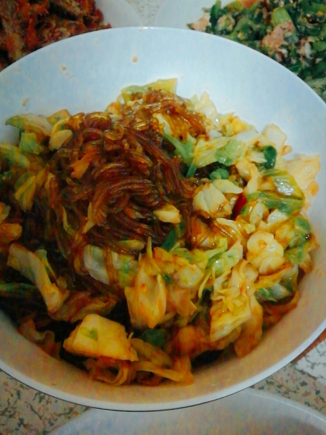 卷心菜炒粉丝 Glass noodles with Cabbage