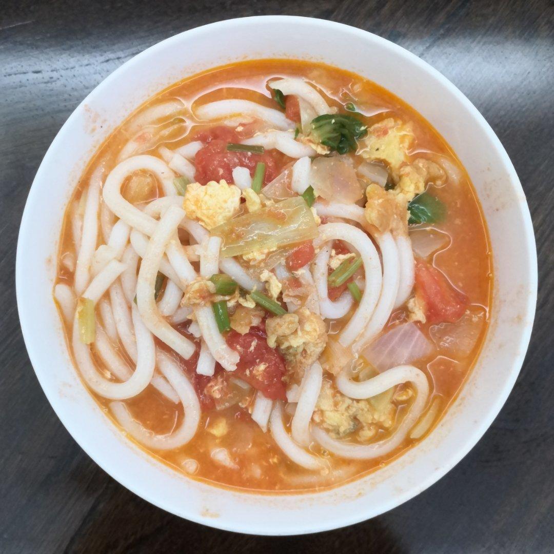 雷匹乔做的番茄鸡蛋乌冬面