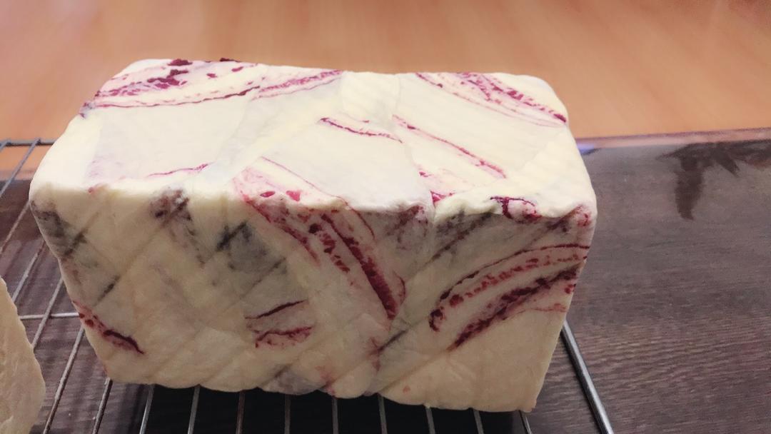 中种大理石纹紫薯吐司