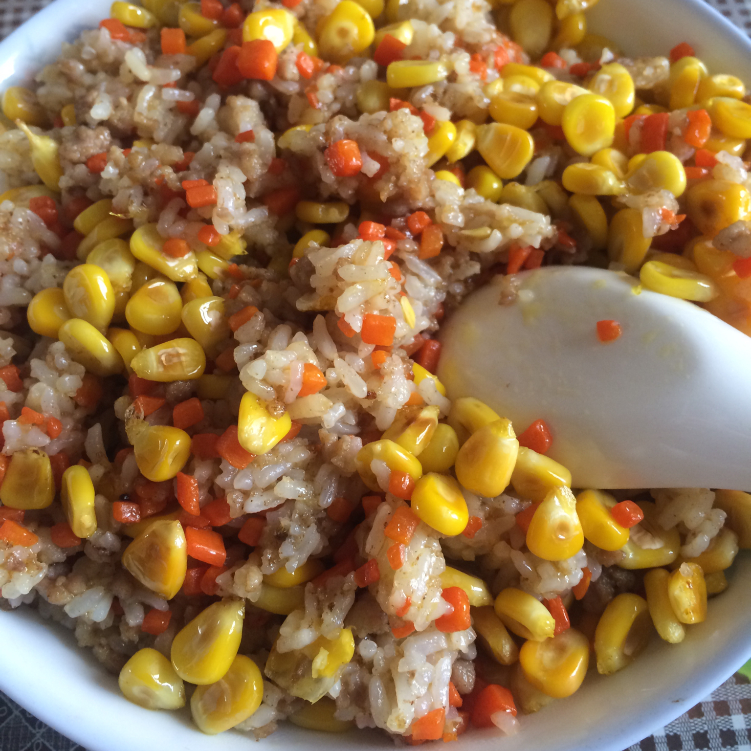 萍萍彭做的胡萝卜玉米炒饭