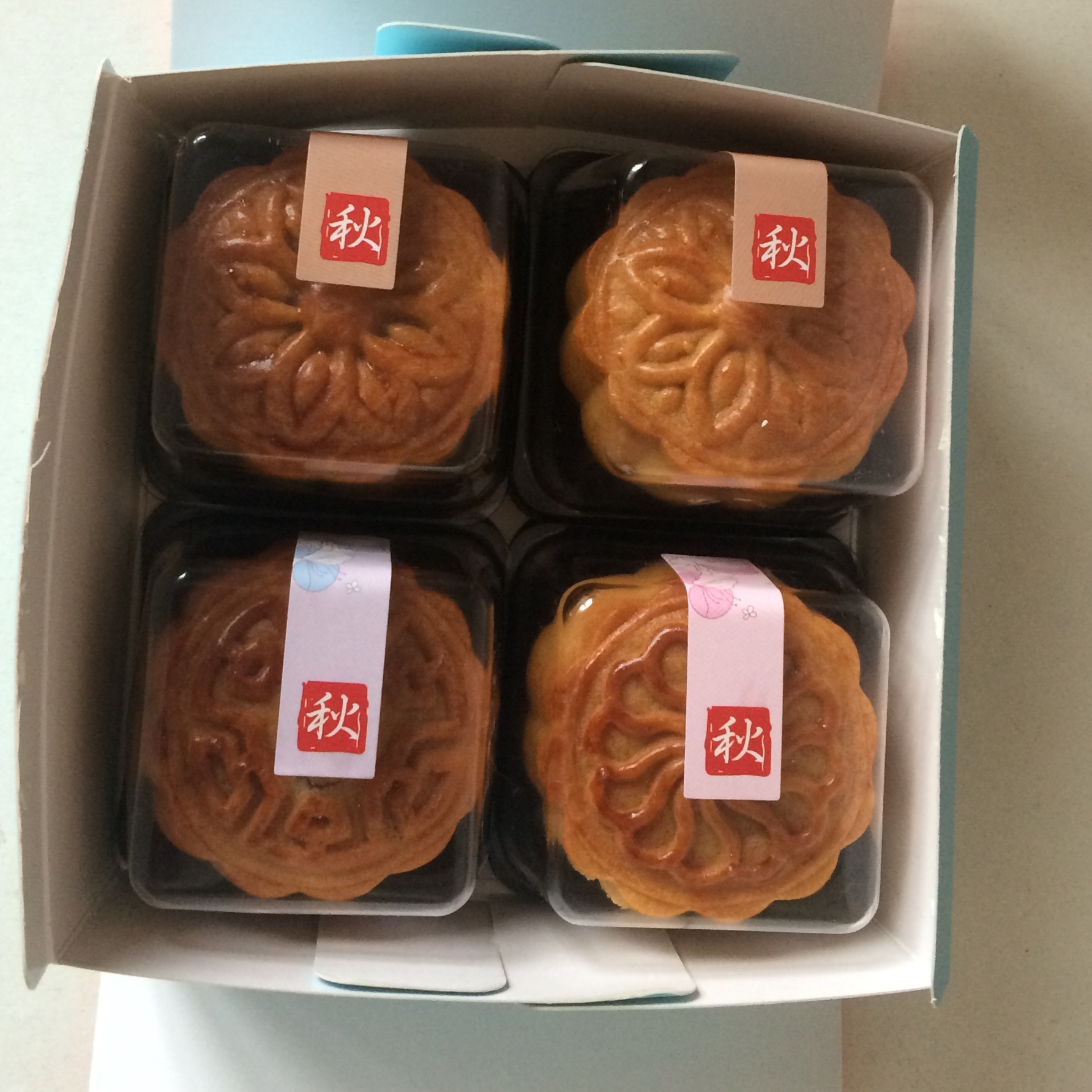 广式月饼——蛋黄莲蓉月饼