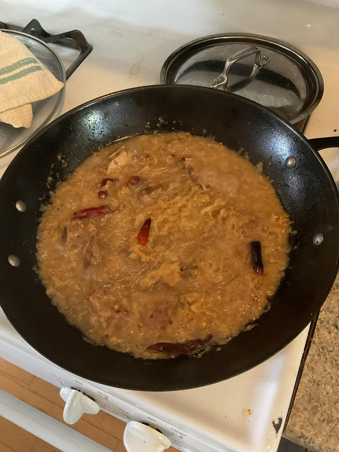 东北酸菜炖排骨