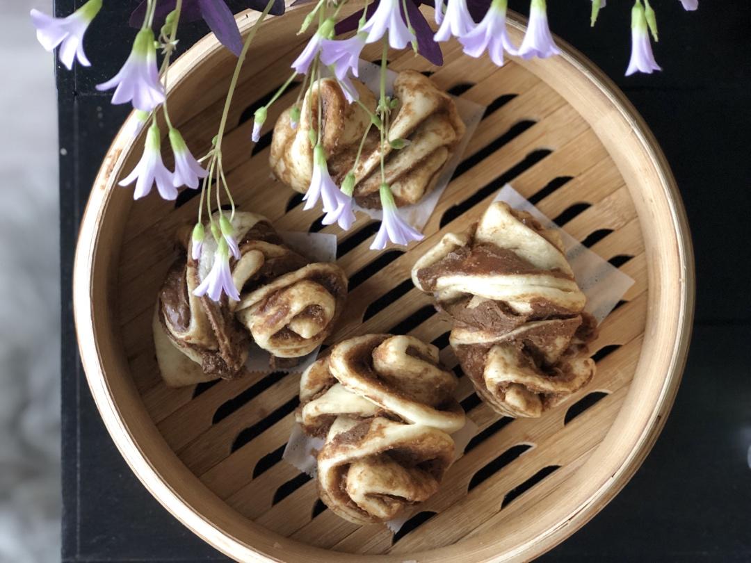 堂妈教你做麻酱黑芝麻花卷