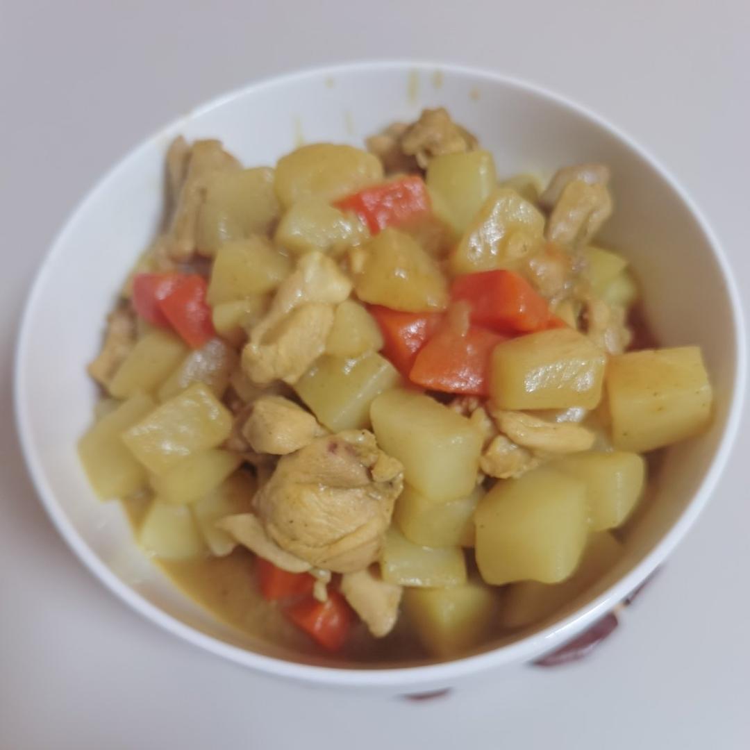 土豆咖喱鸡肉