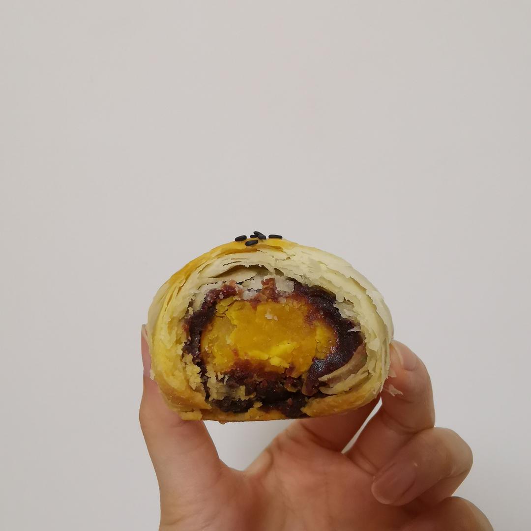 超简单不用揉出膜的～蛋黄酥（皮很酥）