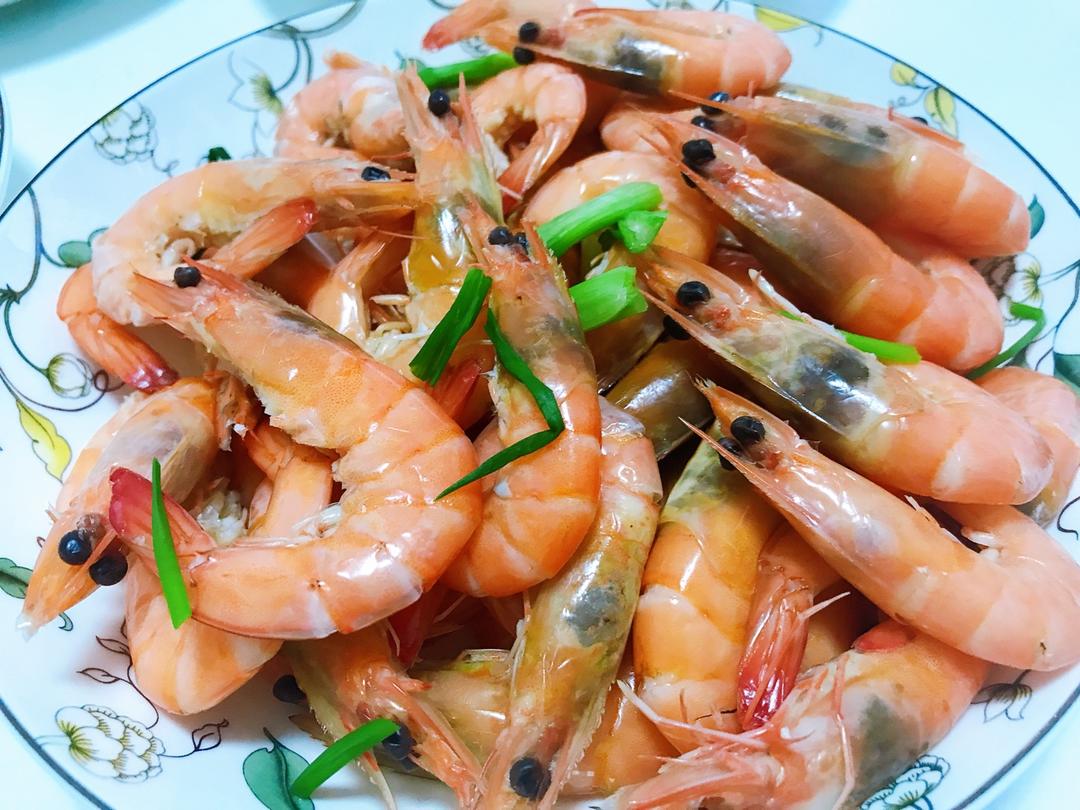 白水煮“虾”时 冷水下锅还是热水下锅？