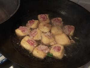 上汤油豆腐酿肉的做法 步骤3