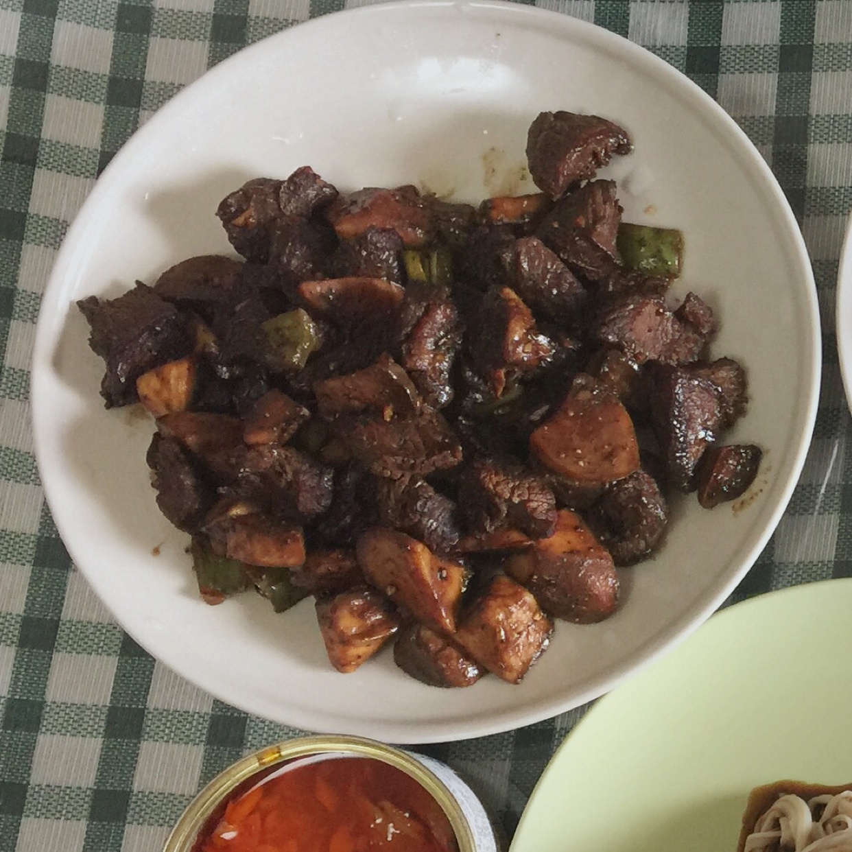 黑胡椒杏鲍菇牛肉粒