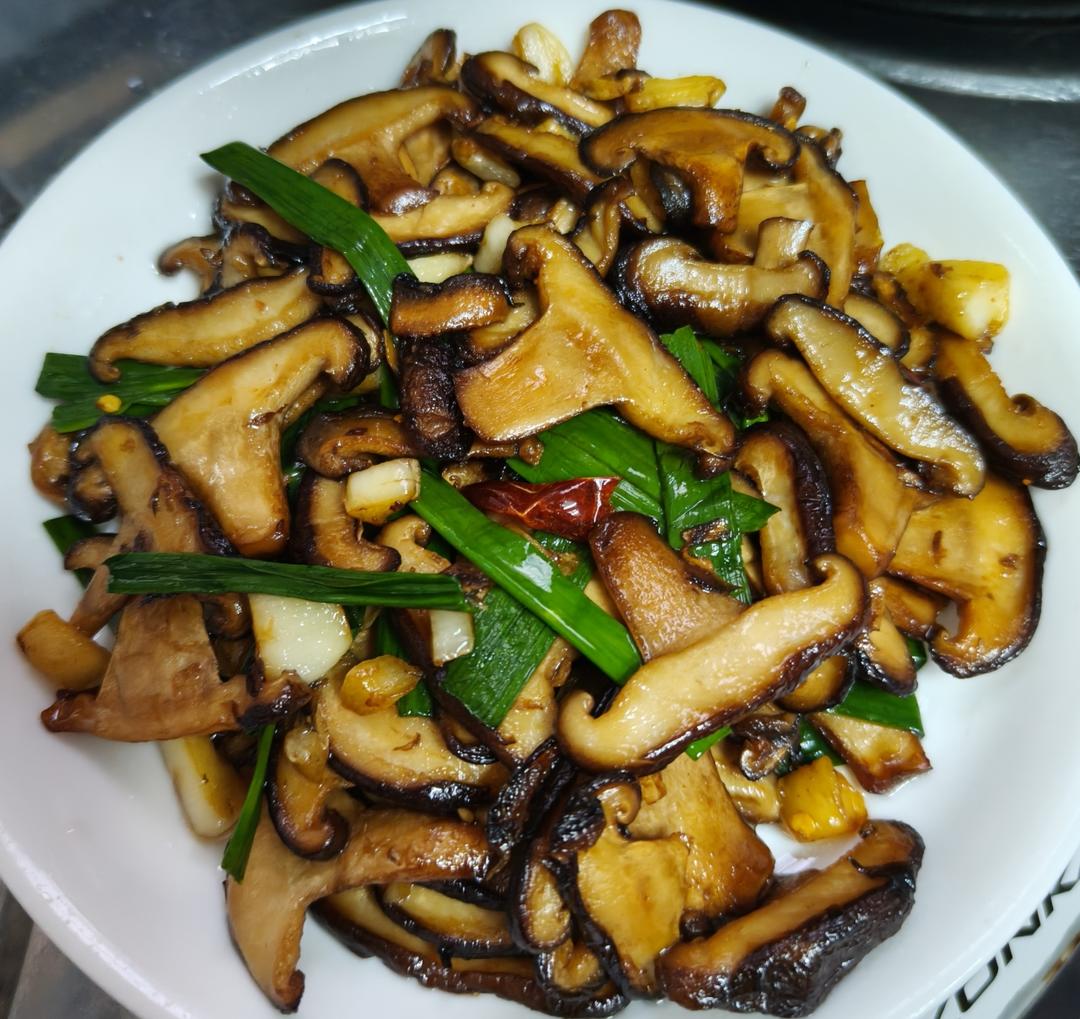 干煸杏鲍菇（多种口味做法）