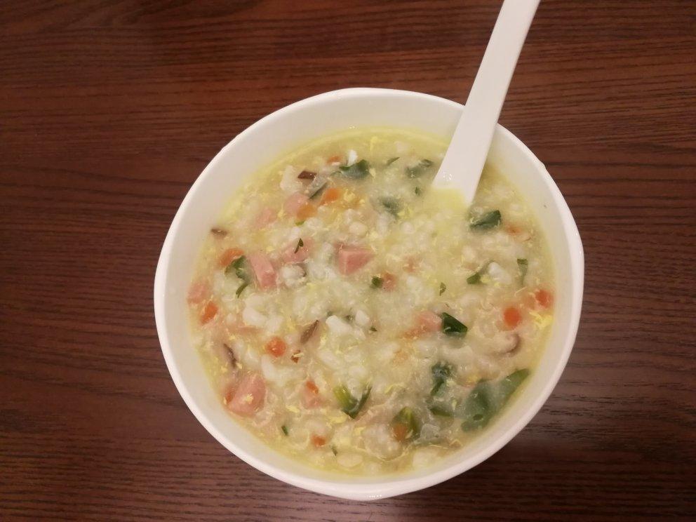 香菇鸡肉胡萝卜青菜粥