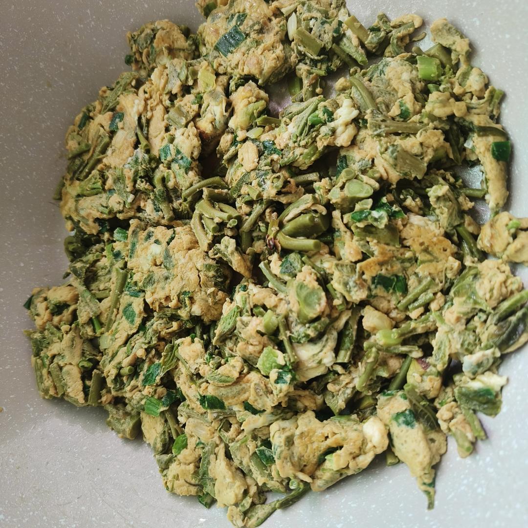 香椿芽炒鸡蛋