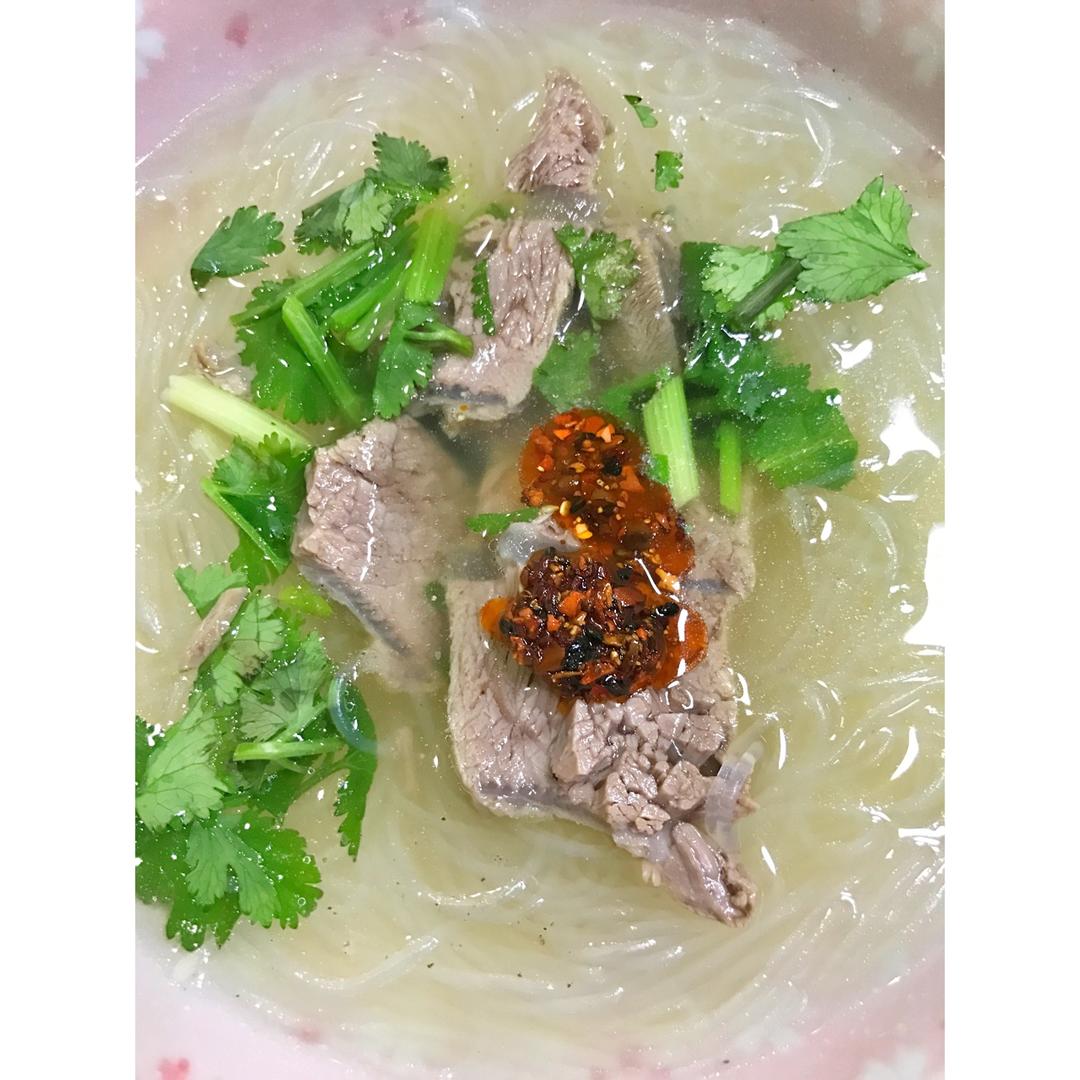 牛肉粉丝汤