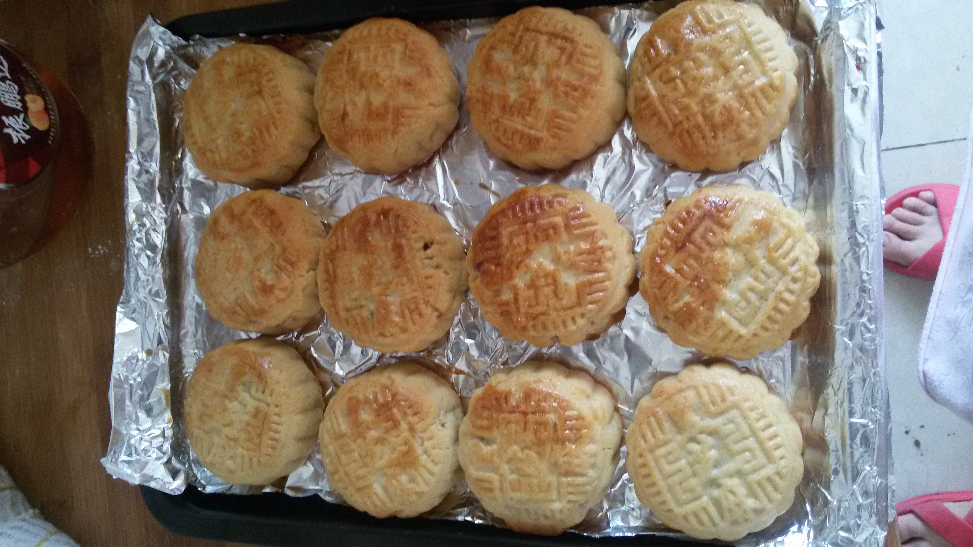 广式月饼——蛋黄莲蓉月饼
