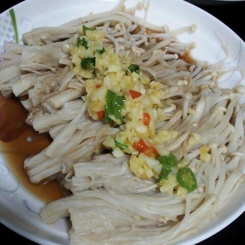 蒜蓉蒸金针菇