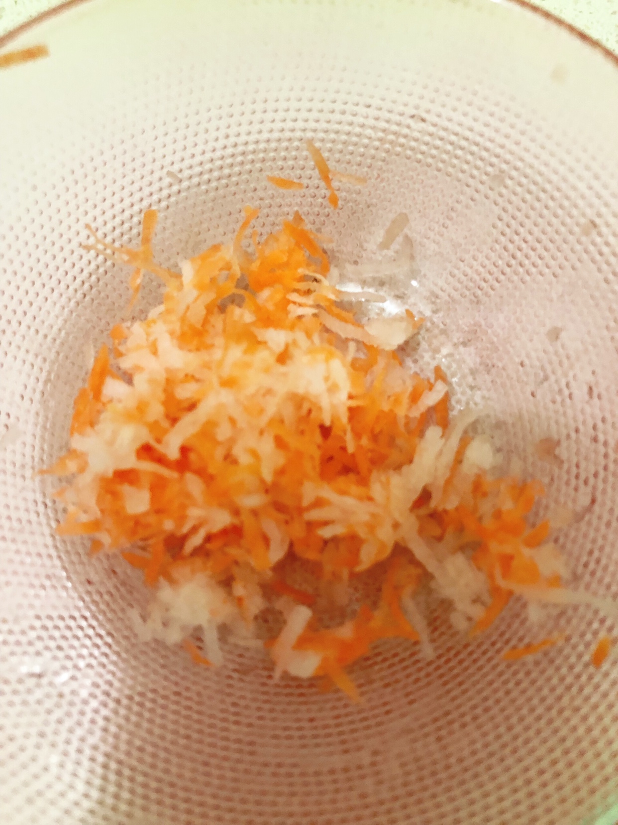 萝卜丝豆腐鸡蛋软饼（宝宝辅食）的做法 步骤1