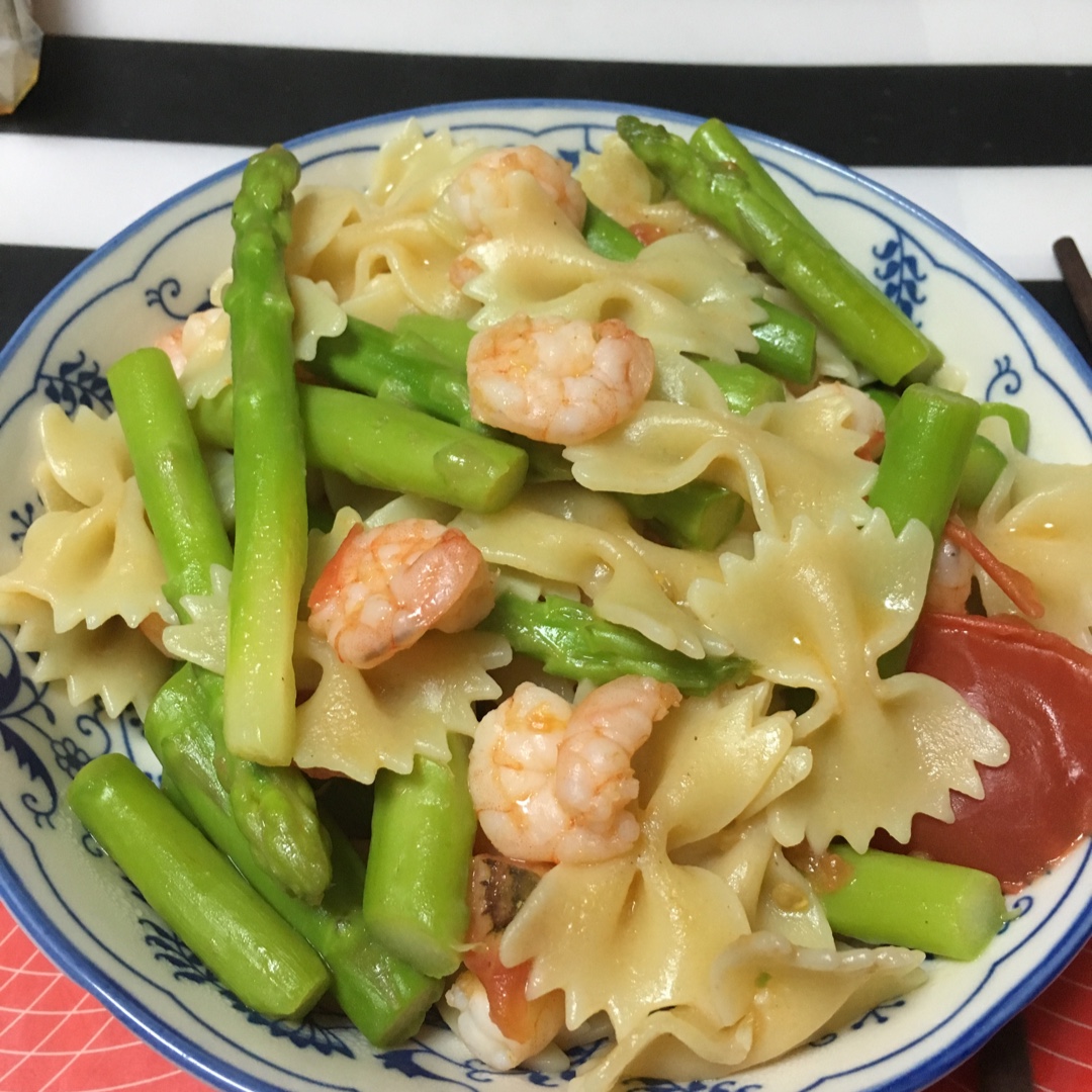 芦笋虾仁意面