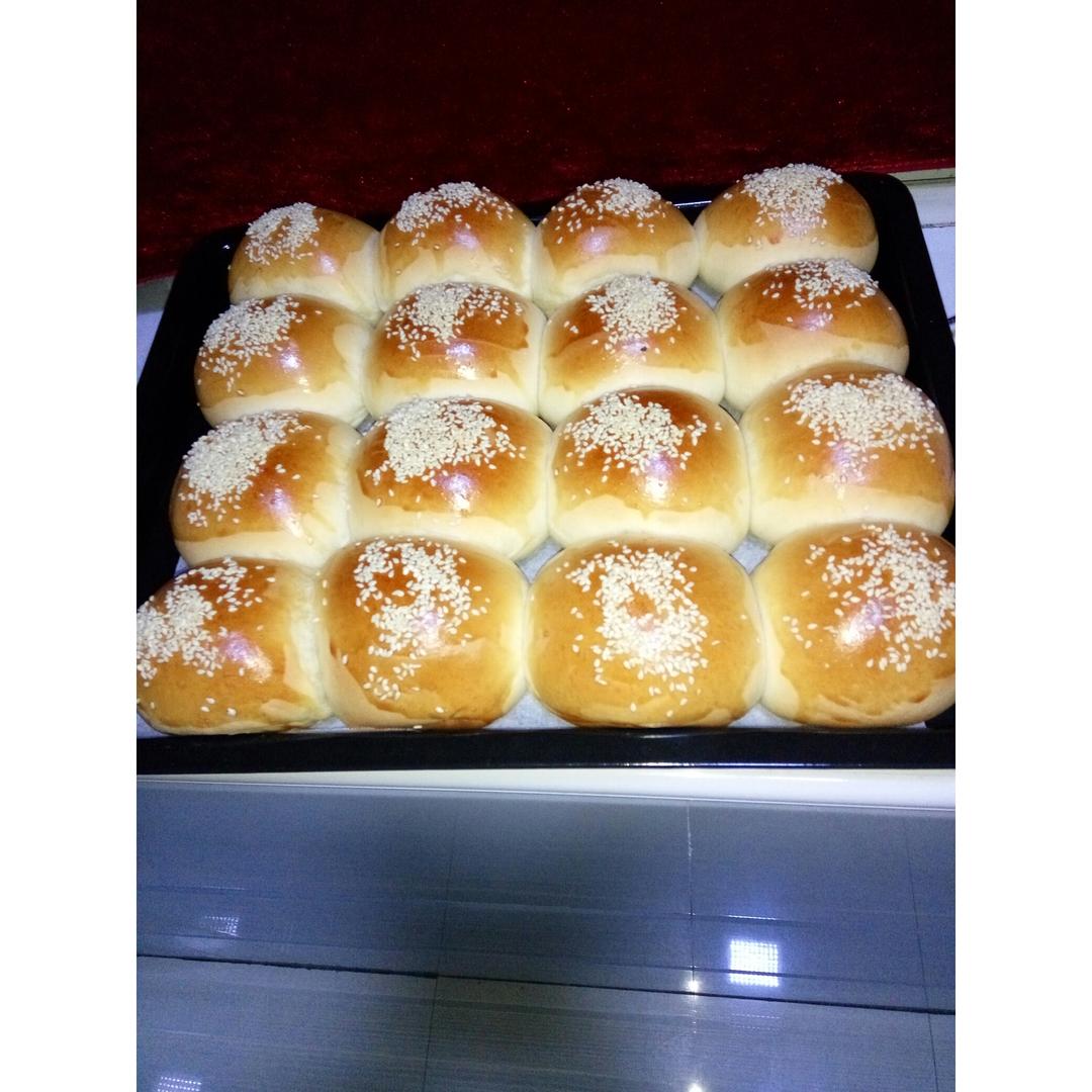 一次性发酵鲜奶油小面包