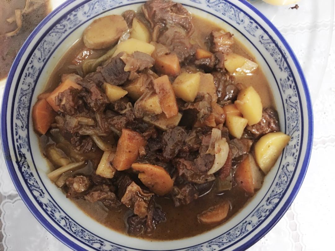土豆炖牛肉