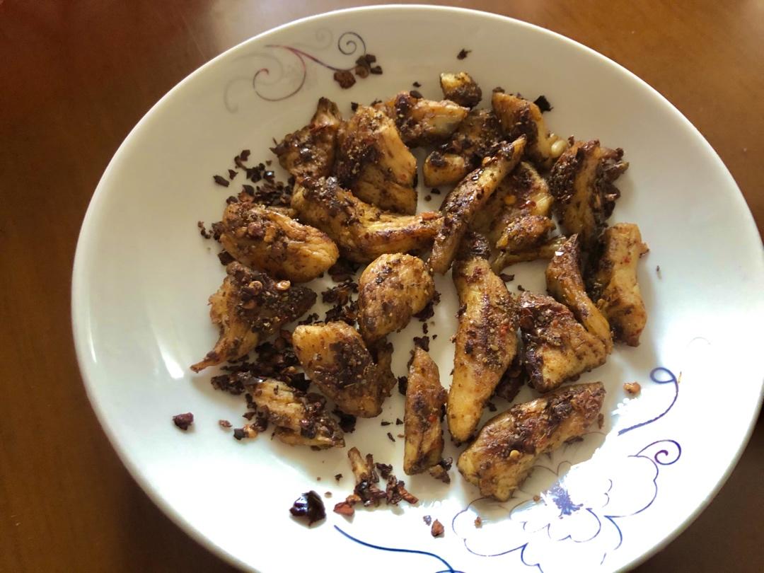 减肥吃什么：香辣鸡胸肉（堪比路边烧烤）