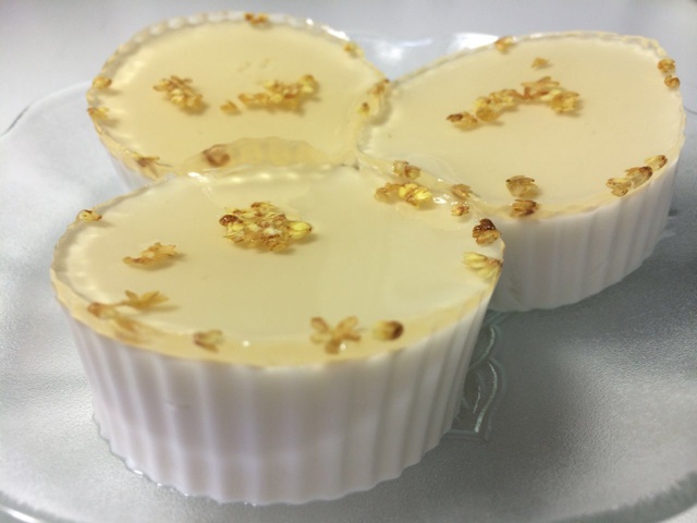 “会动的”椰汁桂花糕