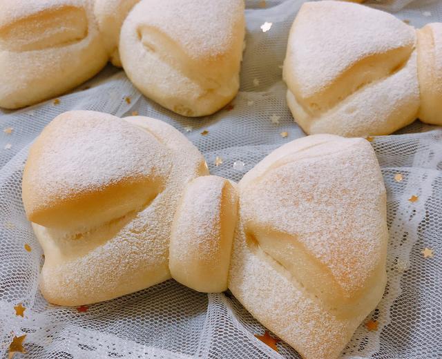 软萌可爱又少女心🎀蝴蝶结面包的做法