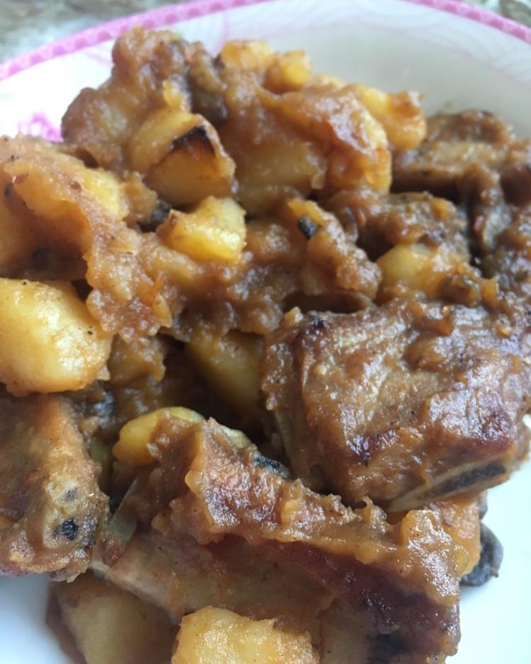 川味土豆烧排骨