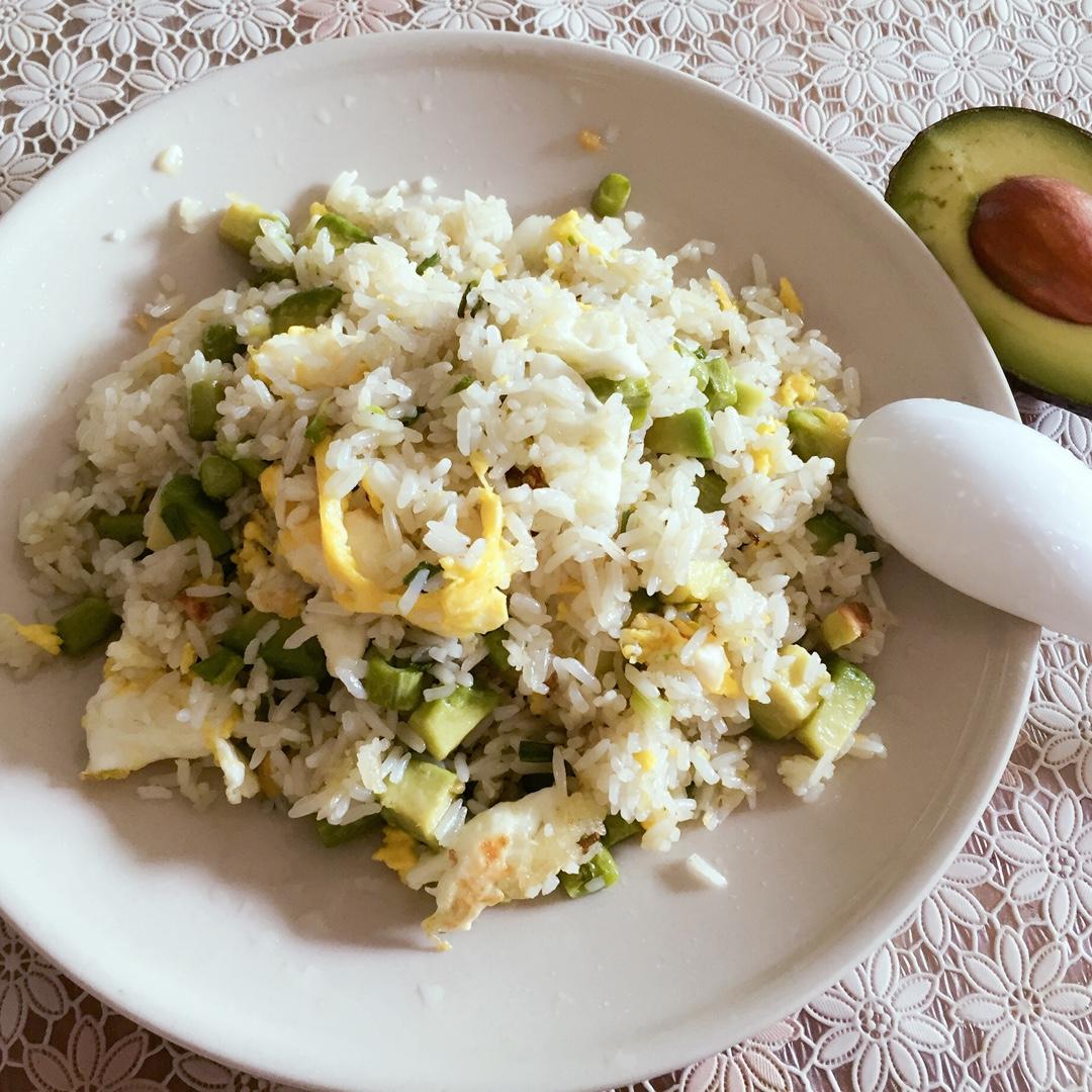 牛油果炒饭