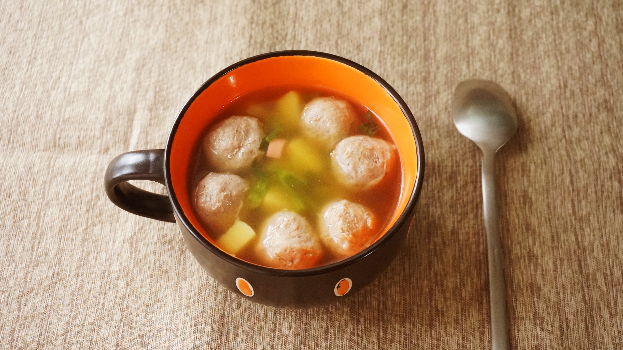 番茄土豆牛肉丸子汤