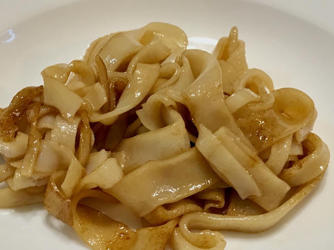 只用生抽的炒河粉的做法