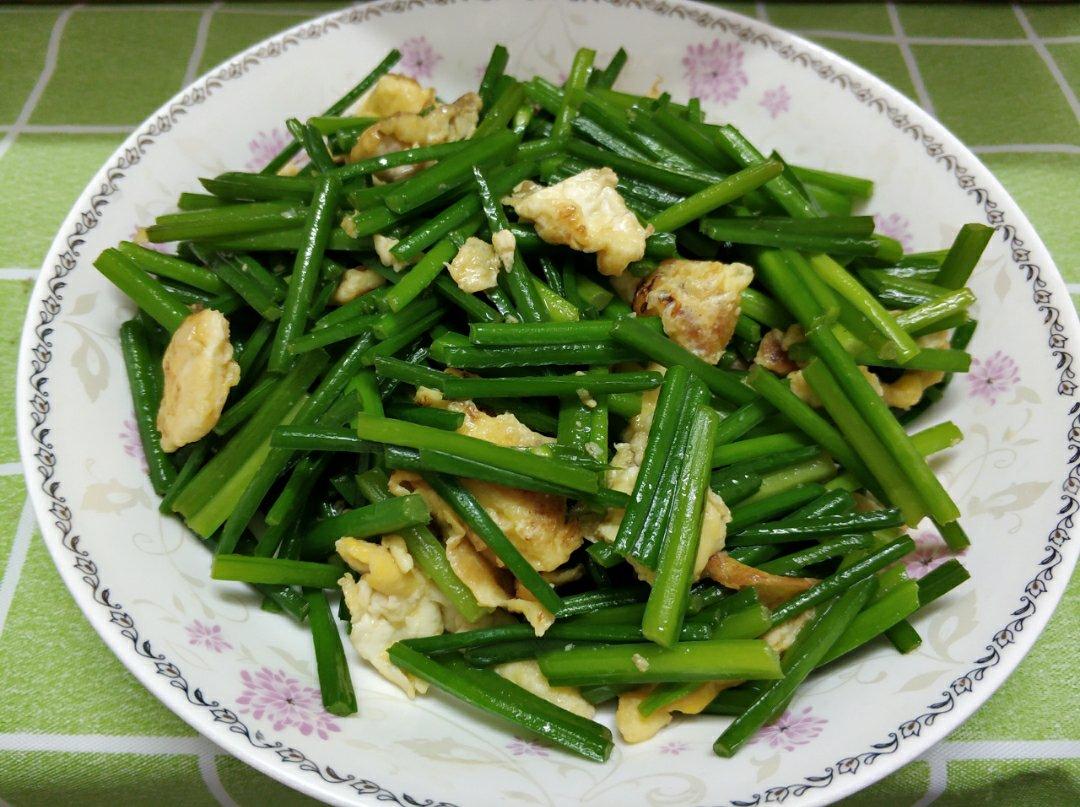 韭菜花炒鸡蛋