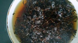 快手兰香子锅煮奶茶的做法 步骤2