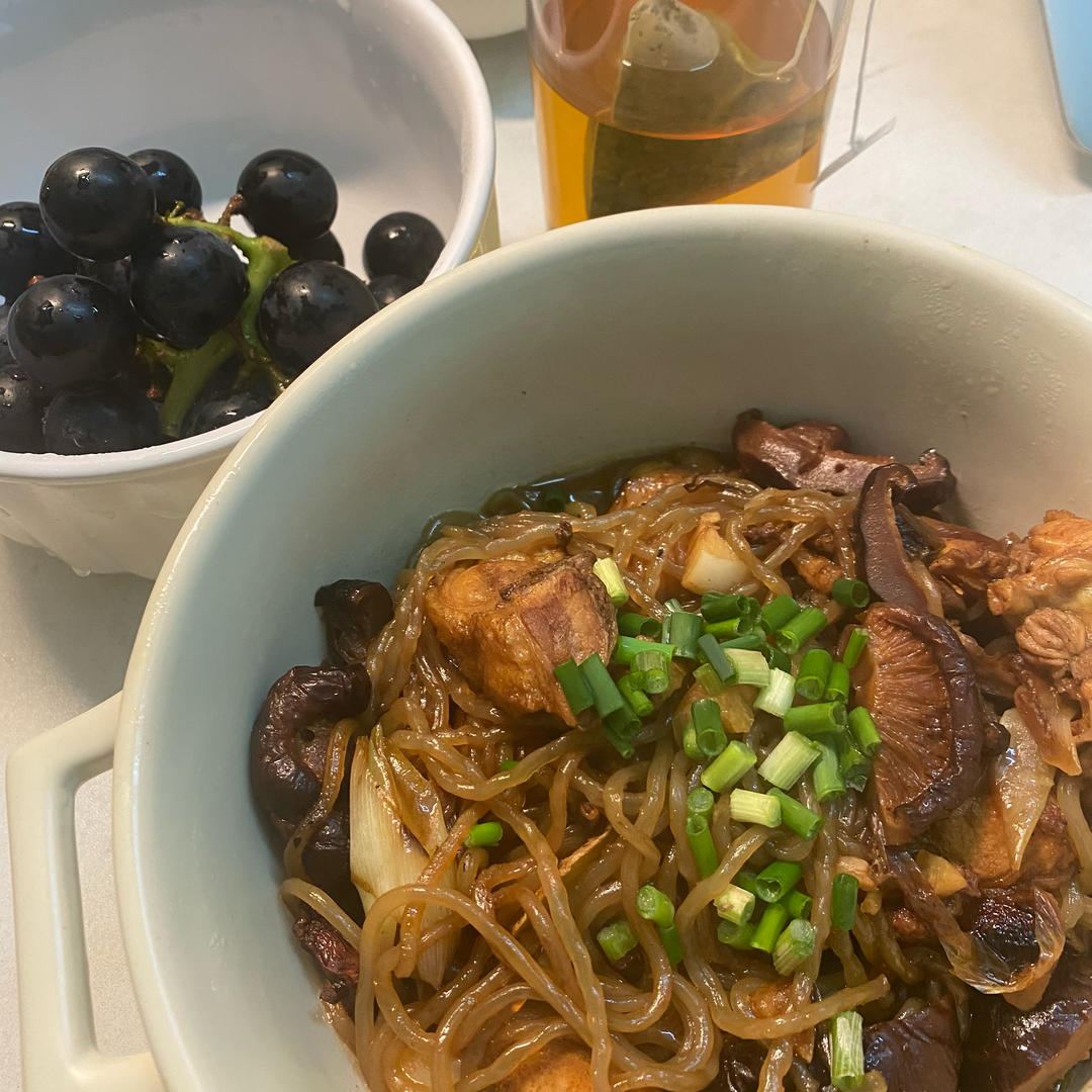 小鸡炖蘑菇