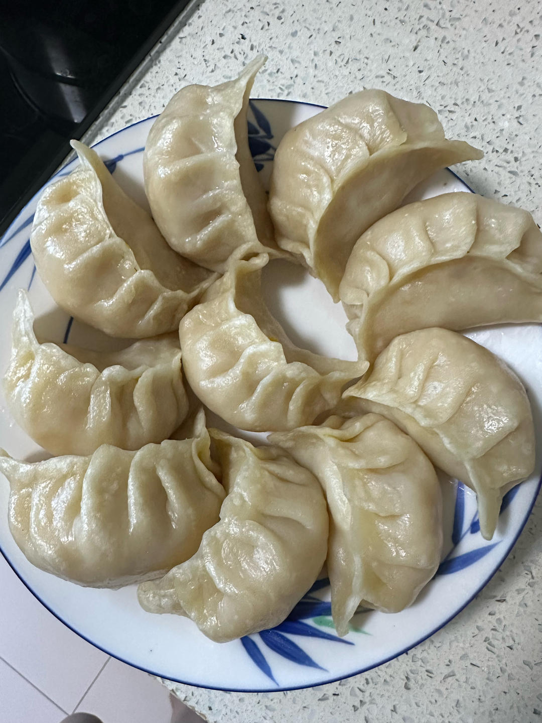 圆白菜猪肉蒸饺（烫面蒸饺）