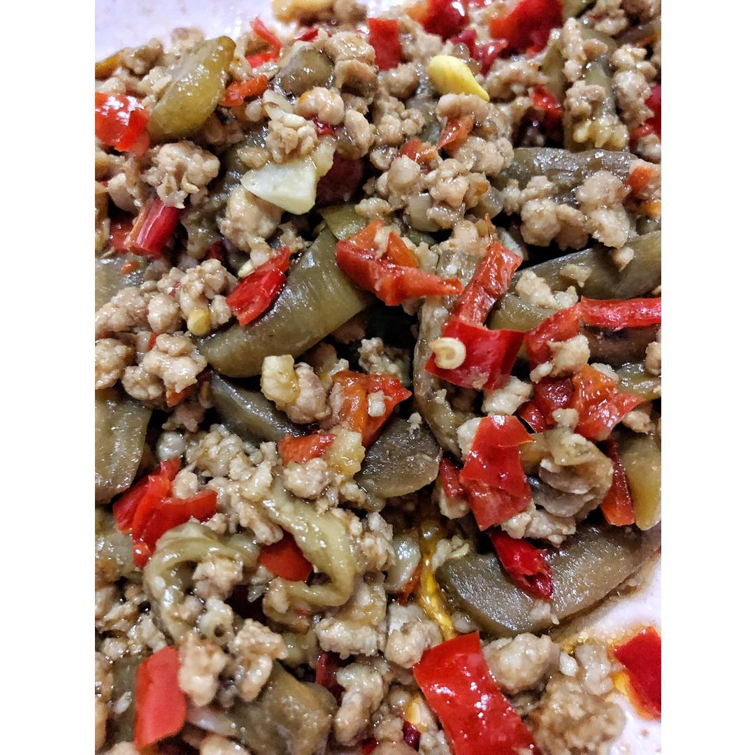 厨师长教你：“少油型鱼香茄子”的做法快收藏了