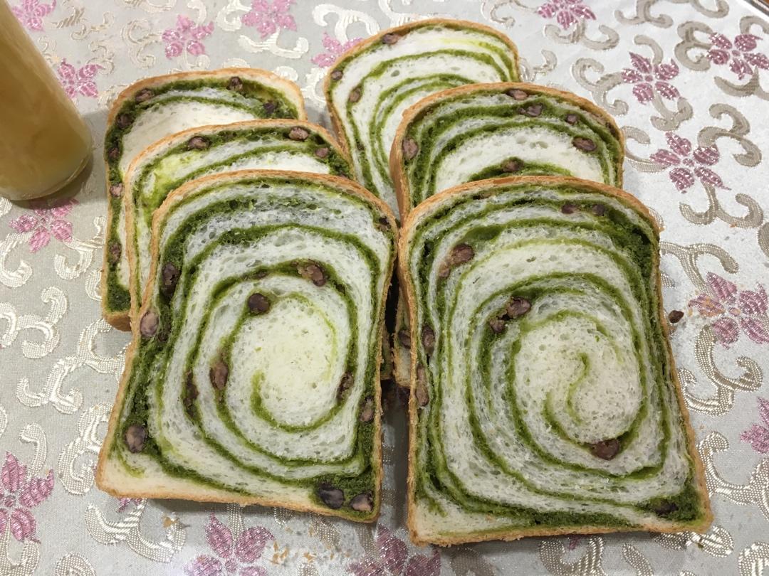 抹茶红豆馅吐司