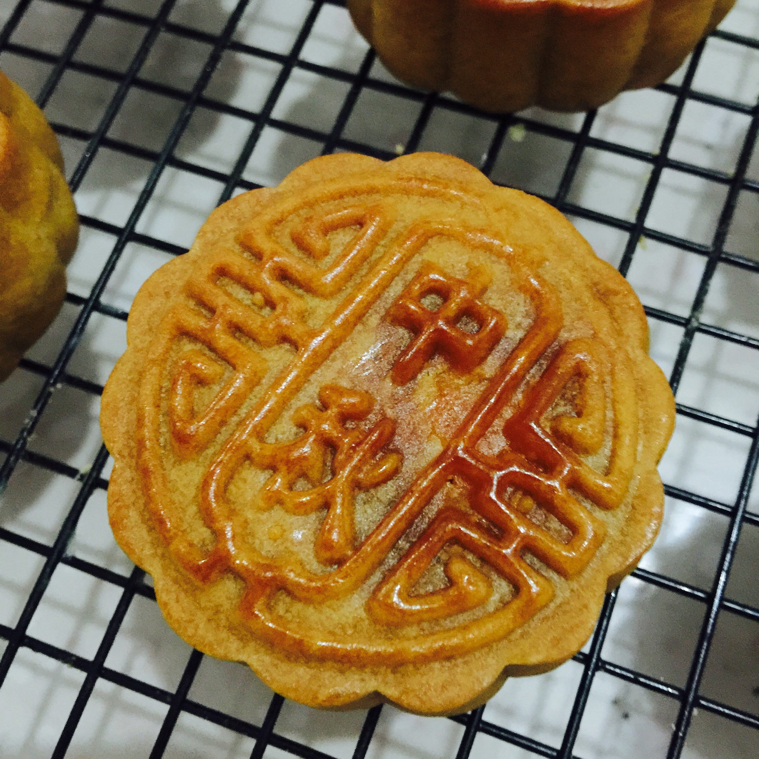 广式月饼—蛋黄莲蓉月饼