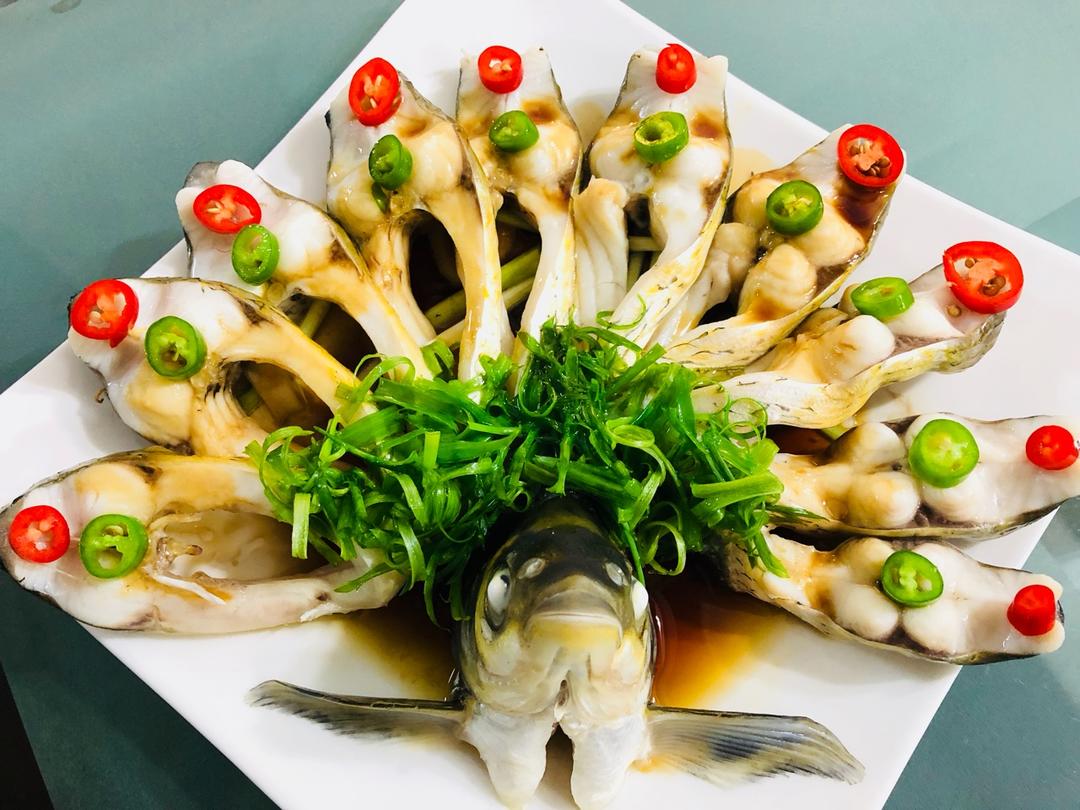 年夜饭的颜值担当<孔雀开屏鱼>